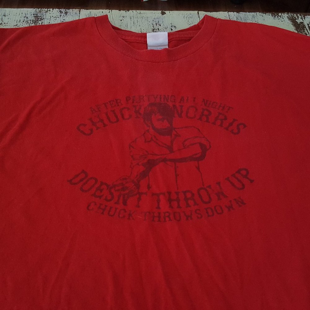 Chuck Norris Doesnt Throw Up He Throws Down Tee